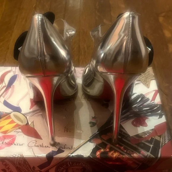 LIKE NEW Christian Louboutin Pensee 20th Anniversary 120 Silver Metallic Pumps - Picture 8 of 16